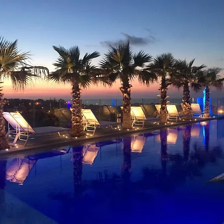 Hugo'S Boutique Hotel - Adults Only-2
